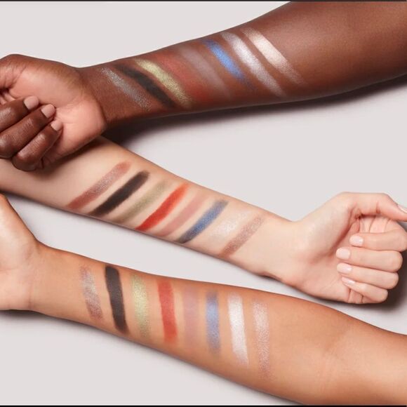 1 LEFT! Mac Stranger Things The Void Eye Palette - Picture 6 of 9